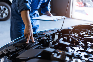 Des réparations effectuées avec des pièces d'origine Peugeot au sein de  votre garage à Pornic • Route bleue automobile