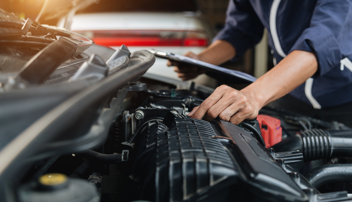 Des réparations effectuées avec des pièces d'origine Peugeot au sein de  votre garage à Pornic • Route bleue automobile